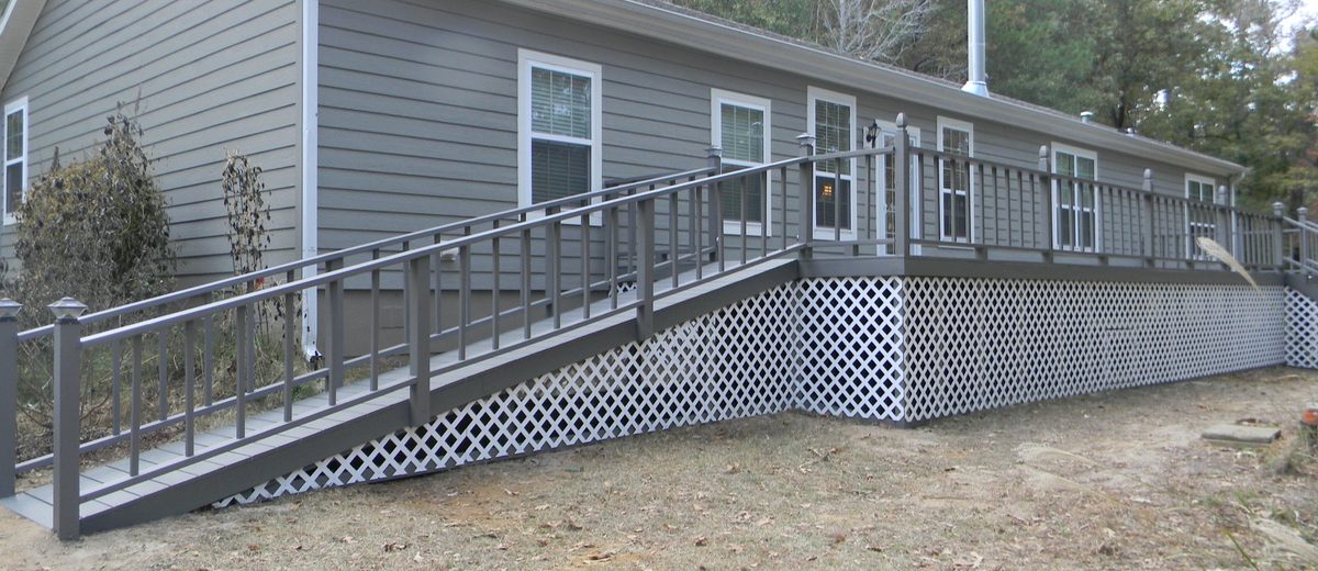 Deck addition and vinyl siding installation — East Texas